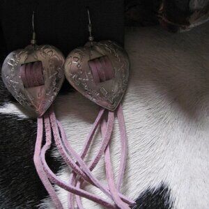LADIES HEART EARRINGS PINK LEATHER LACE